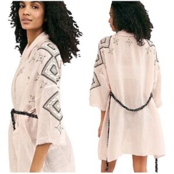 Free People Isabella Embroidered Kimono Robe size Large - Picture 1 of 7